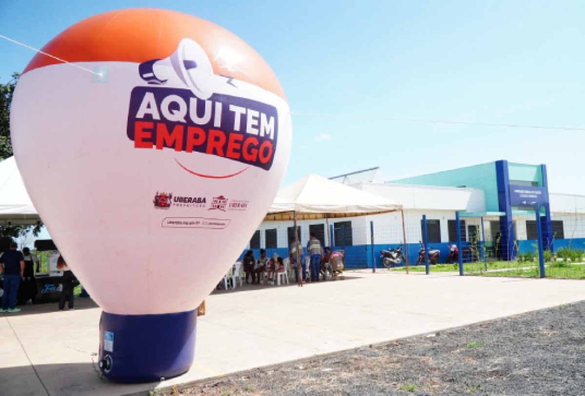 Evento promovido pela Prefeitura de Uberaba para conectar moradores a oportunidades de emprego locais.