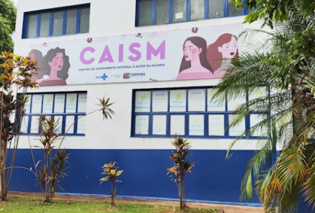 A imagem mostra a fachada do Centro de Atendimento Integral à Saúde da Mulher – CAISM